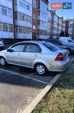 Седан Chevrolet Aveo 2008 в Умані