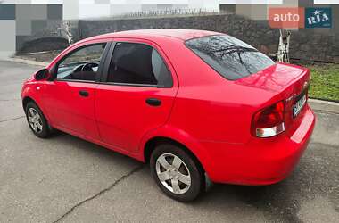 Седан Chevrolet Aveo 2005 в 