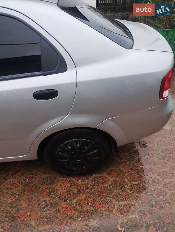 Седан Chevrolet Aveo 2005 в Кропивницком