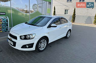 Седан Chevrolet Aveo 2012 в Києві