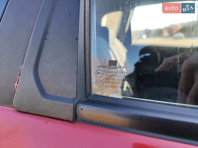 Хетчбек Chevrolet Aveo 2006 в Дніпрі