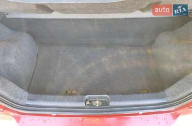Хэтчбек Chevrolet Aveo 2006 в 