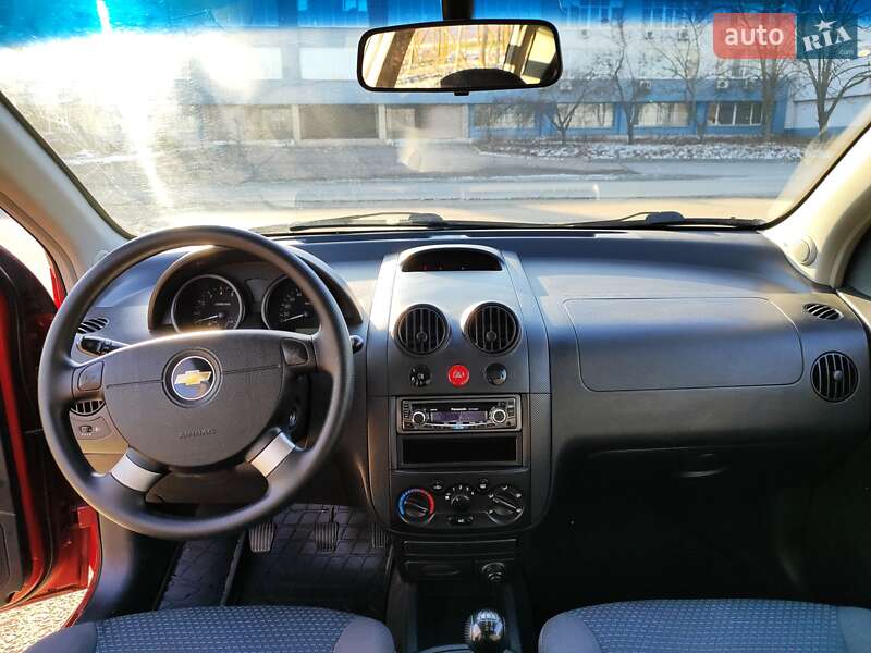 Хетчбек Chevrolet Aveo 2006 в Дніпрі