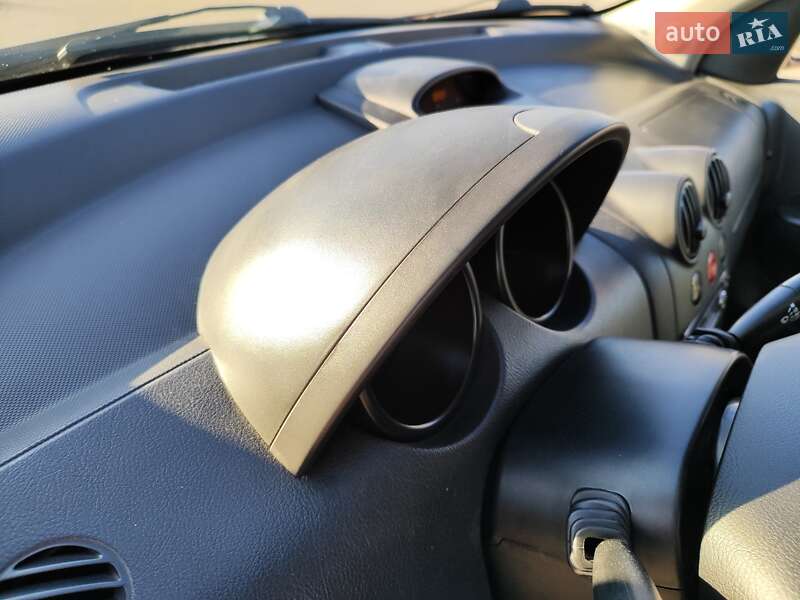 Хетчбек Chevrolet Aveo 2006 в Дніпрі