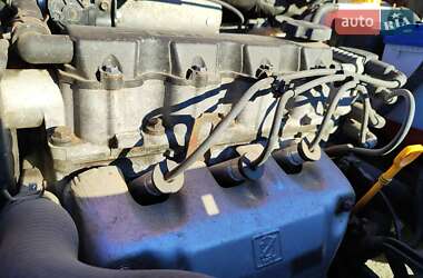 Хэтчбек Chevrolet Aveo 2006 в 