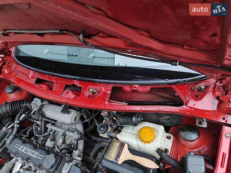 Хетчбек Chevrolet Aveo 2006 в Дніпрі