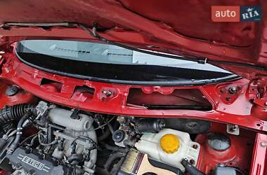 Хэтчбек Chevrolet Aveo 2006 в 