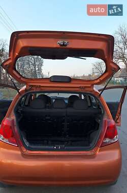Седан Chevrolet Aveo 2005 в Умани