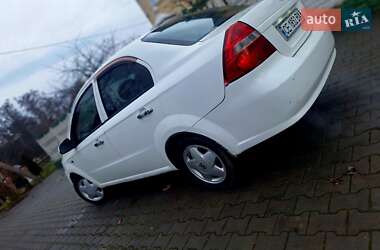 Седан Chevrolet Aveo 2007 в Черновцах