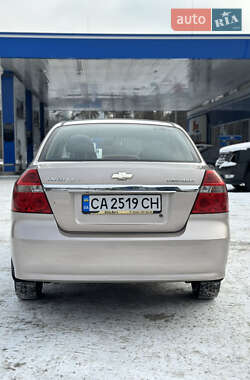 Седан Chevrolet Aveo 2008 в Киеве