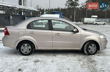 Седан Chevrolet Aveo 2008 в Киеве