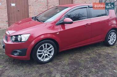 Хэтчбек Chevrolet Aveo 2011 в Чернигове