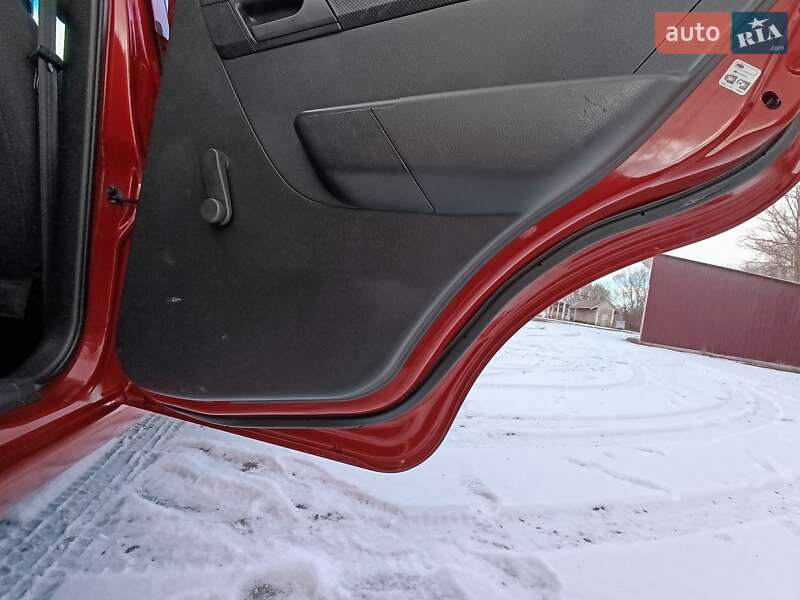 Седан Chevrolet Aveo 2007 в Лохвиці