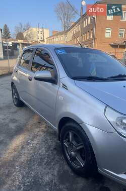 Хэтчбек Chevrolet Aveo 2011 в Тернополе