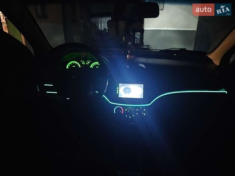 Седан Chevrolet Aveo 2008 в Борщеві