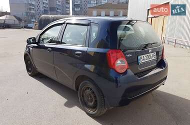 Хэтчбек Chevrolet Aveo 2013 в 