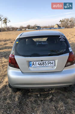 Хэтчбек Chevrolet Aveo 2005 в 