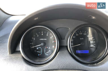 Хэтчбек Chevrolet Aveo 2005 в 