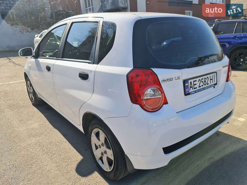Хэтчбек Chevrolet Aveo 2008 в Днепре
