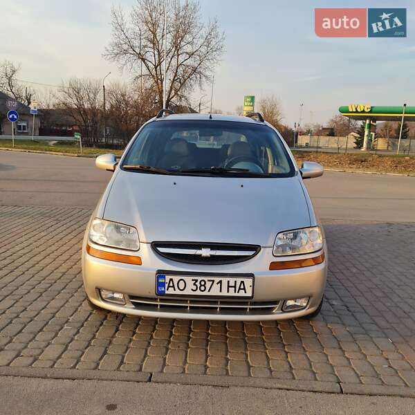 Хетчбек Chevrolet Aveo 2005 в Береговому