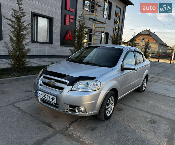 Седан Chevrolet Aveo 2007 в Кілії