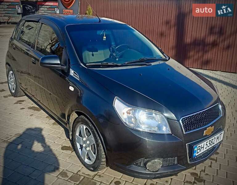 Хетчбек Chevrolet Aveo 2011 в Роздільній