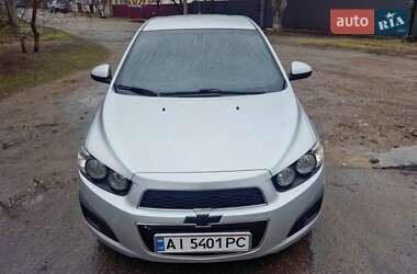 Хэтчбек Chevrolet Aveo 2012 в 