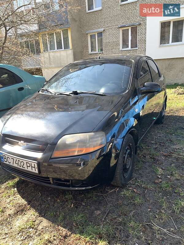 Седан Chevrolet Aveo 2005 в Львове