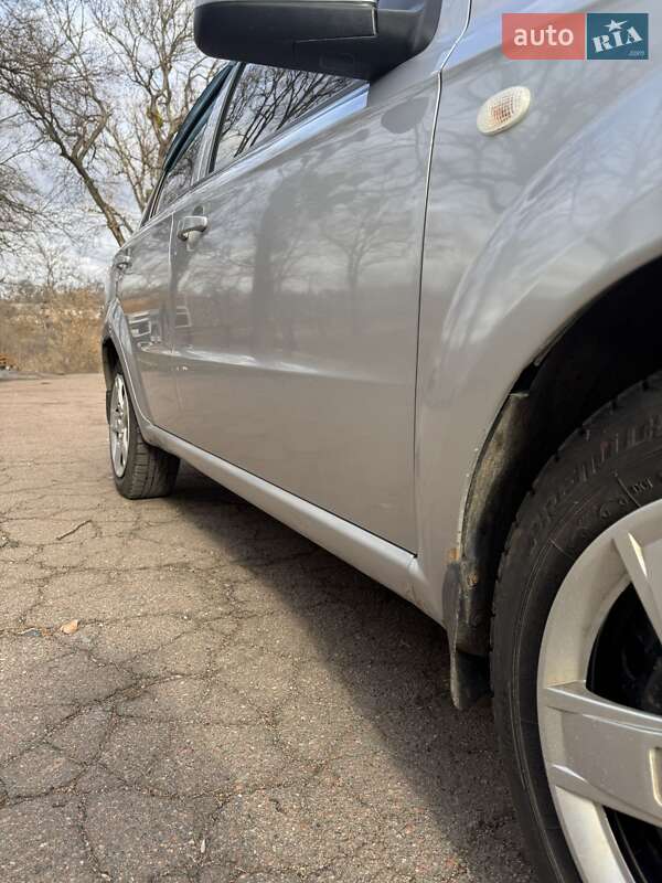 Седан Chevrolet Aveo 2007 в Корсунь-Шевченківському