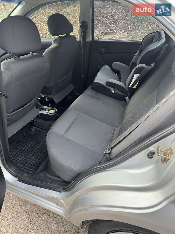 Седан Chevrolet Aveo 2007 в Корсунь-Шевченківському
