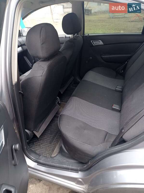Седан Chevrolet Aveo 2006 в Харькове