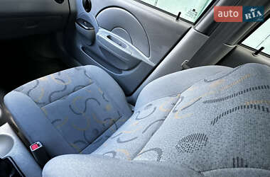 Седан Chevrolet Aveo 2005 в 