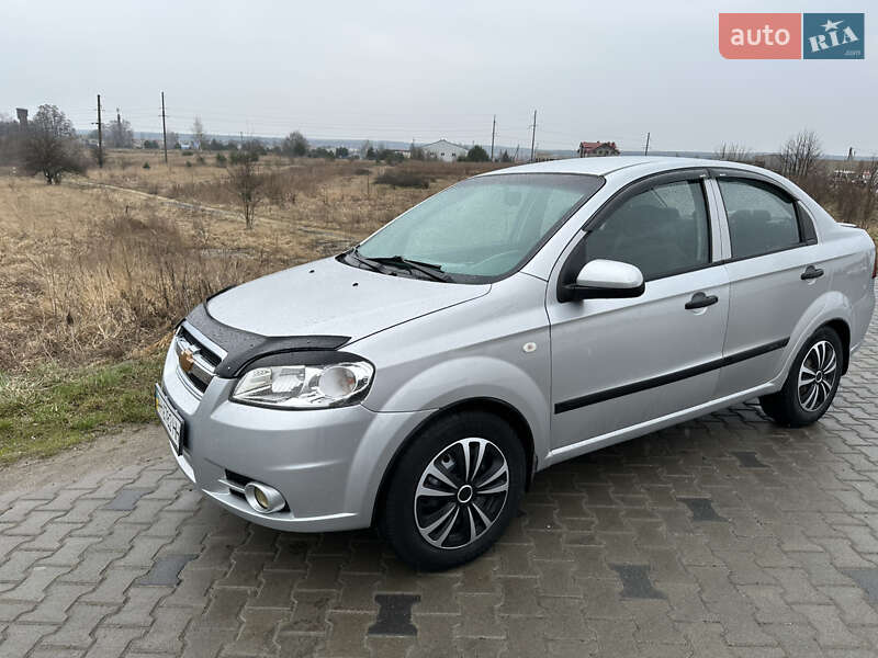 Седан Chevrolet Aveo 2007 в Яворове