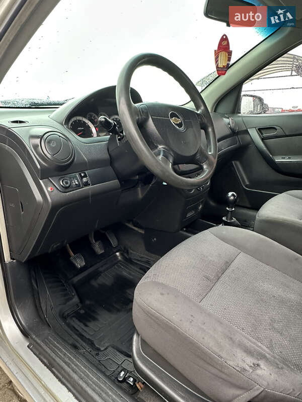 Седан Chevrolet Aveo 2007 в Яворове