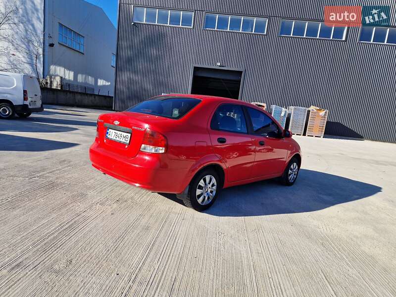 Седан Chevrolet Aveo 2005 в 