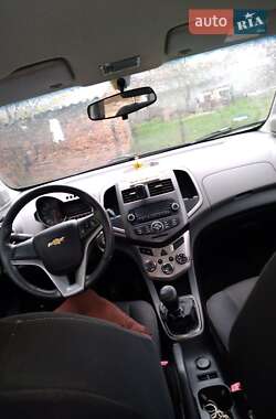 Седан Chevrolet Aveo 2012 в 