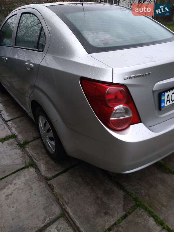 Седан Chevrolet Aveo 2012 в Иршаве