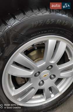 Хэтчбек Chevrolet Aveo 2011 в 