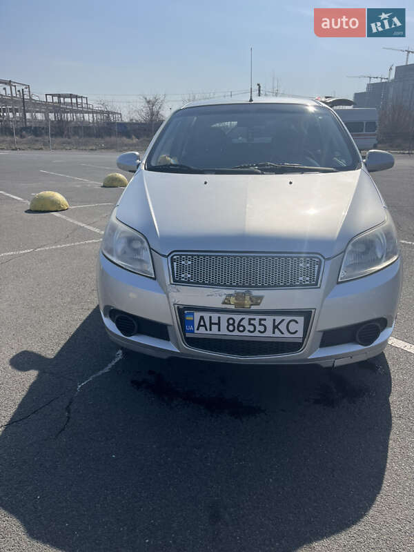 Хэтчбек Chevrolet Aveo 2008 в 