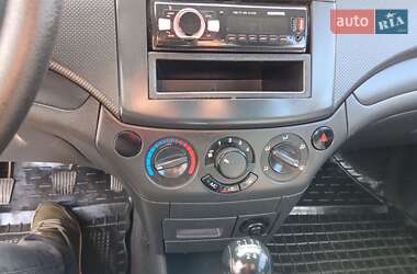 Седан Chevrolet Aveo 2011 в 