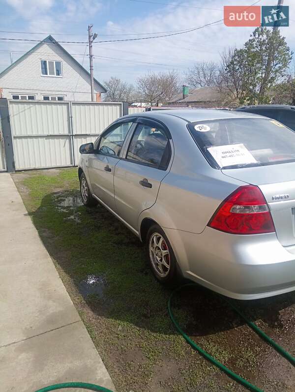 Седан Chevrolet Aveo 2010 в Черкасах