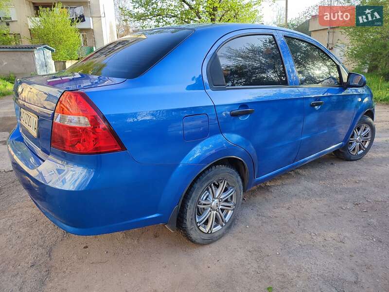Седан Chevrolet Aveo 2007 в Береговому