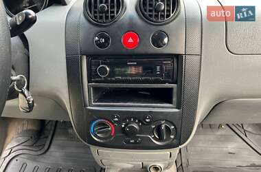 Седан Chevrolet Aveo 2005 в 