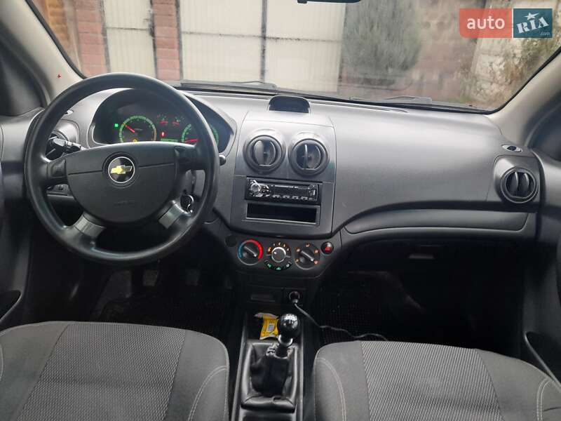 Седан Chevrolet Aveo 2008 в Житомире