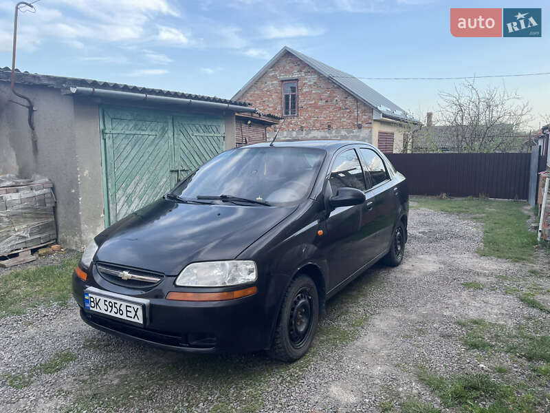 Седан Chevrolet Aveo 2005 в Радехове