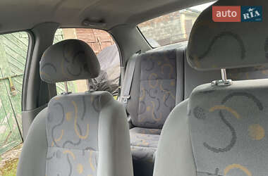 Седан Chevrolet Aveo 2005 в 