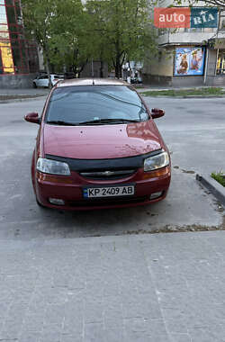 Хэтчбек Chevrolet Aveo 2005 в 