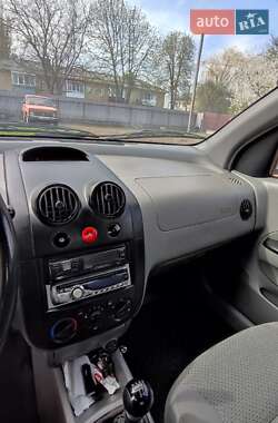 Седан Chevrolet Aveo 2005 в 