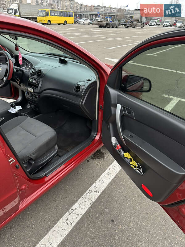 Седан Chevrolet Aveo 2011 в Киеве фото 16 Седан Chevrolet Aveo 2011 в Киеве