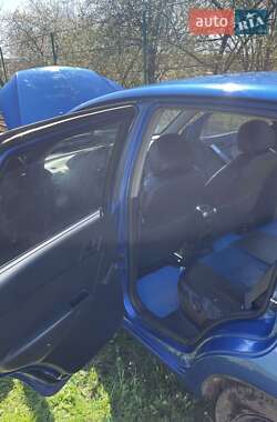 Хэтчбек Chevrolet Aveo 2008 в 